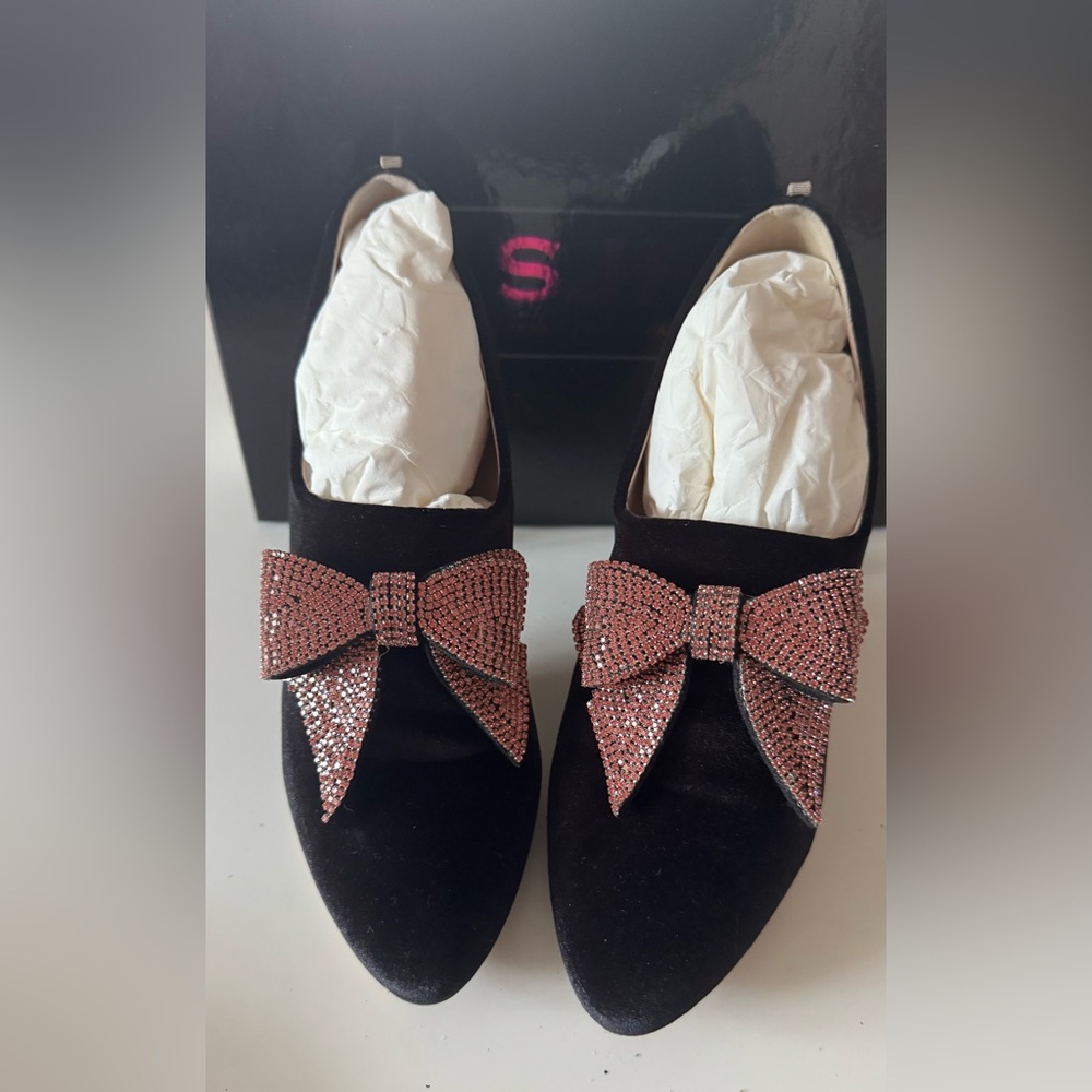 SJP Sarah Jessica Parker - Black suede w/Pink Sequin Bow, Heels